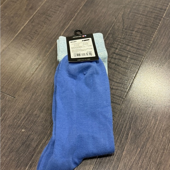 🎉🎉HP🎊🎊 NWT Hot Sox Charleston Blue and Yellow Dress Socks with Tropical Design - Picture 3 of 5